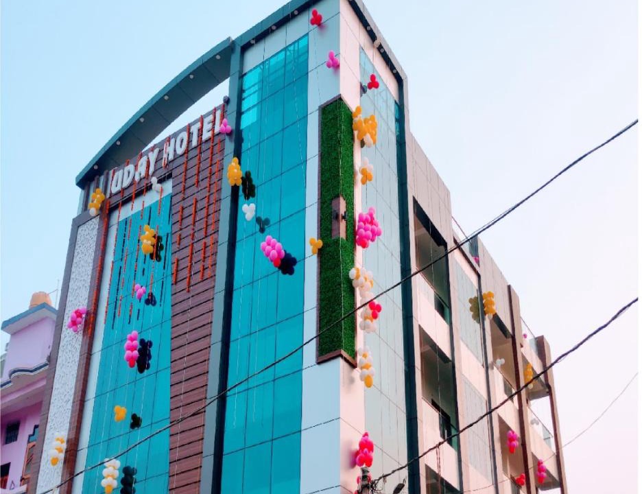Sandila Hotel | Hotel Uday By WB Inn
