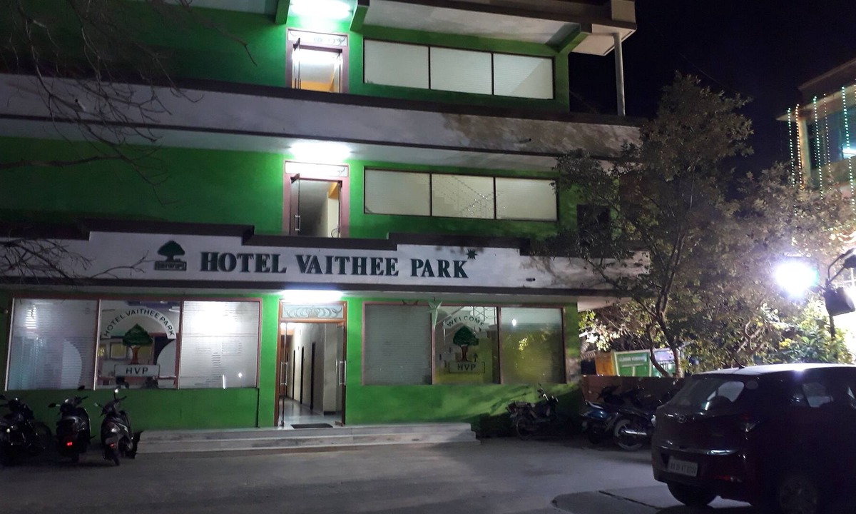 Poonamallee Hotel | Hotel Vaithee Park