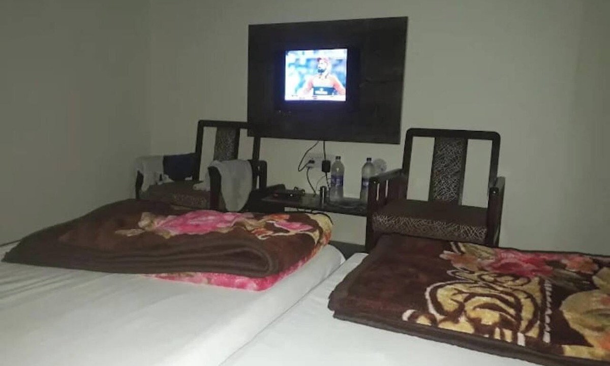 Gajraula Hotel | Hotel Vasant Gajraula