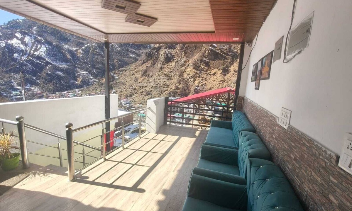 Sector 51 Hotel | Hotel Yamuna Palace