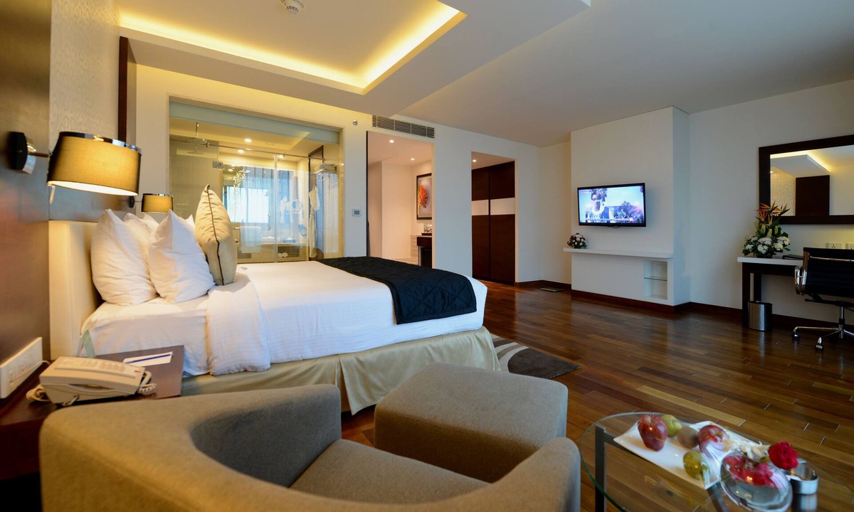 Nagavara Hotel | Howard Johnson by Wyndham Bengaluru Hebbal