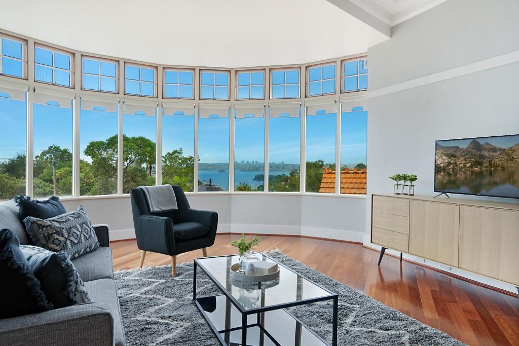 Cremorne Apartment | Huge Harbour View Apartment In Historic Home