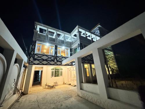 Srinagar Hotel | Impulse Homes