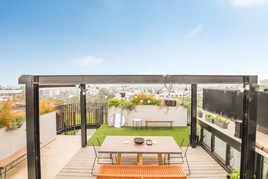 Waterloo Apartment | Inner City Penthouse with Private Rooftop
