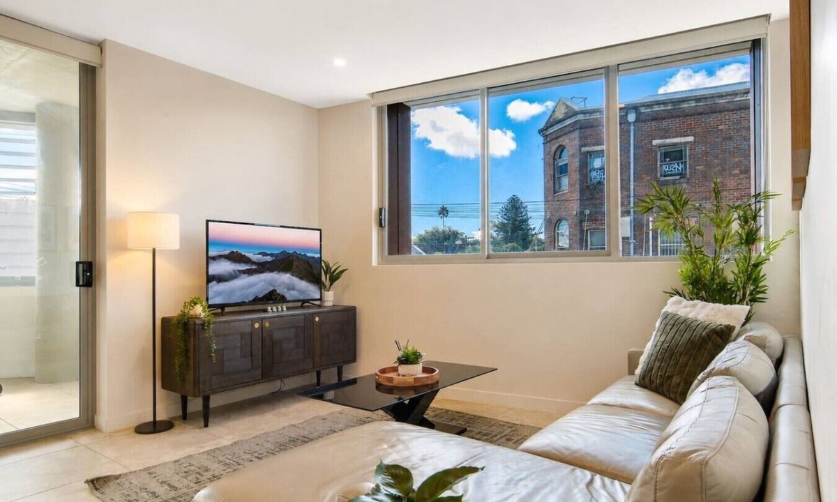 Marrickville Apartment | Inner West Comfort Marrickville with Parking