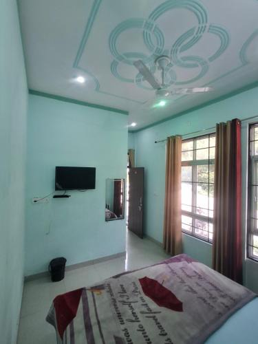 Shivanandi Hotel | K C Hotel & Restaurant