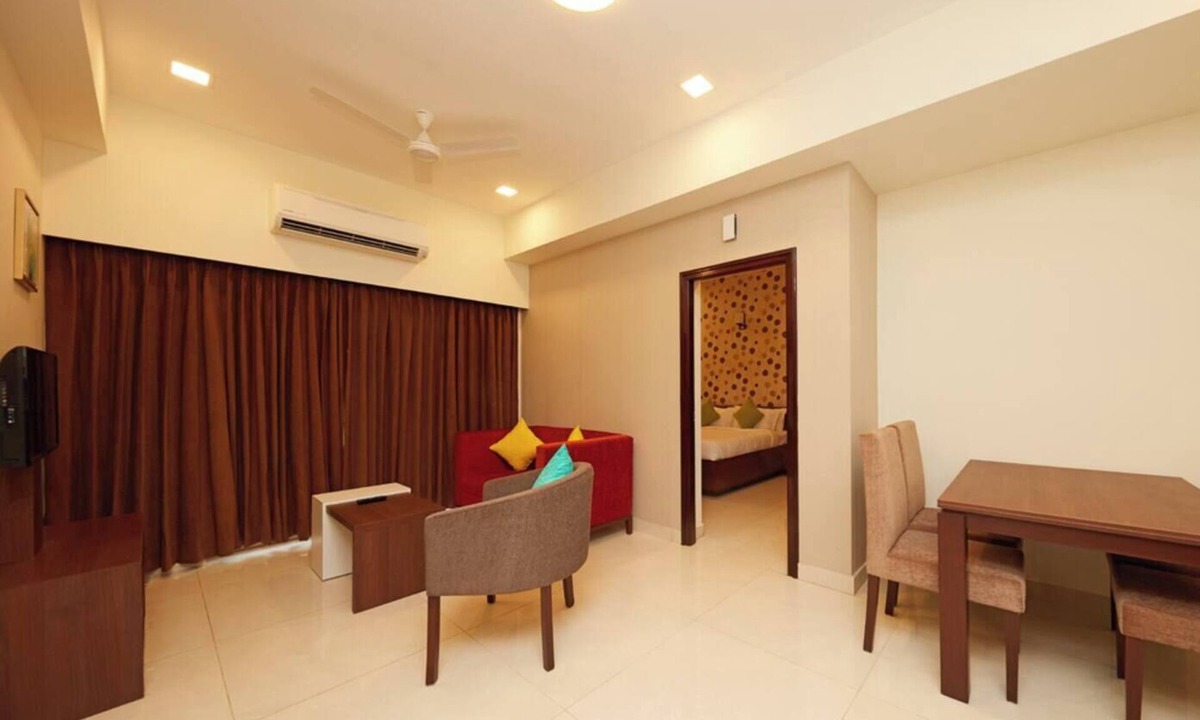 Palavakkam Hotel | Kamar Residences - The great getaway