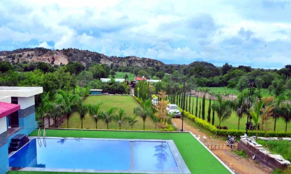 Kankroli Villa | Kisan Farm House | Serene 2BR Villa with Private Pool & Garden, Hillside Stay