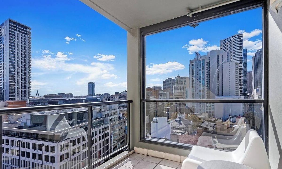 Haymarket Apartment | KozyGuru | Haymarket | 2Bed 2Bath Apt