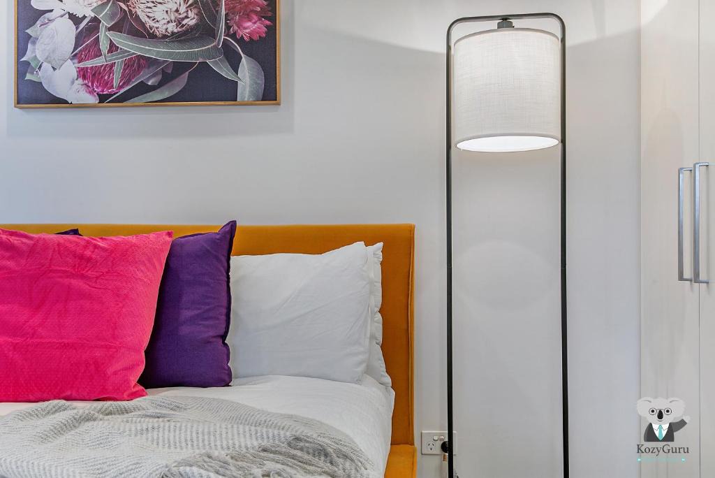 Wolli Creek Apartment | KozyGuru Wolli Creek 1 BED APT Sydney Airport & CBD NWC020