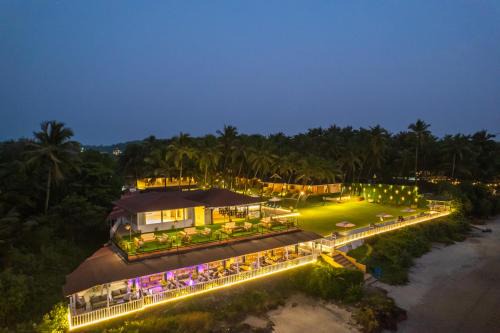 Morjim Resort | La Cabana Beach & Spa, By Ashvem Beach