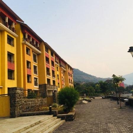 Lavasa Apartment | lack view 3 bhk App