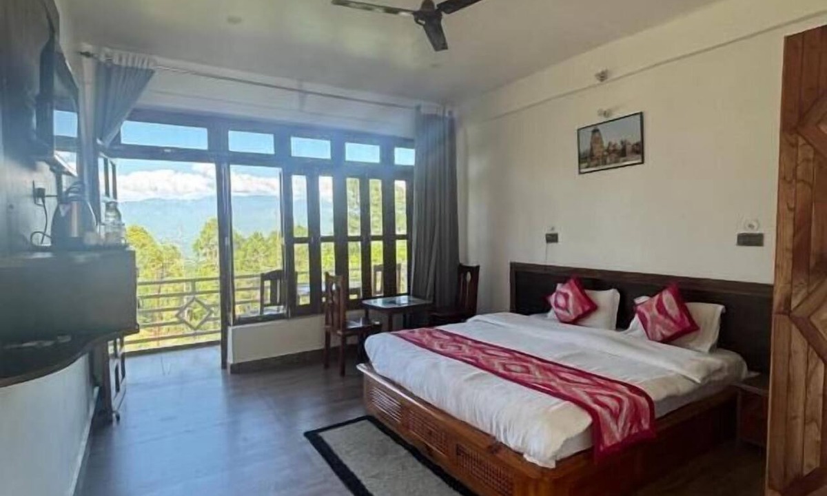 Kausani Hotel | Lap of Himalayas Resort Kausani