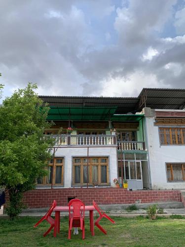 Leh House | Larikha stay chumpa