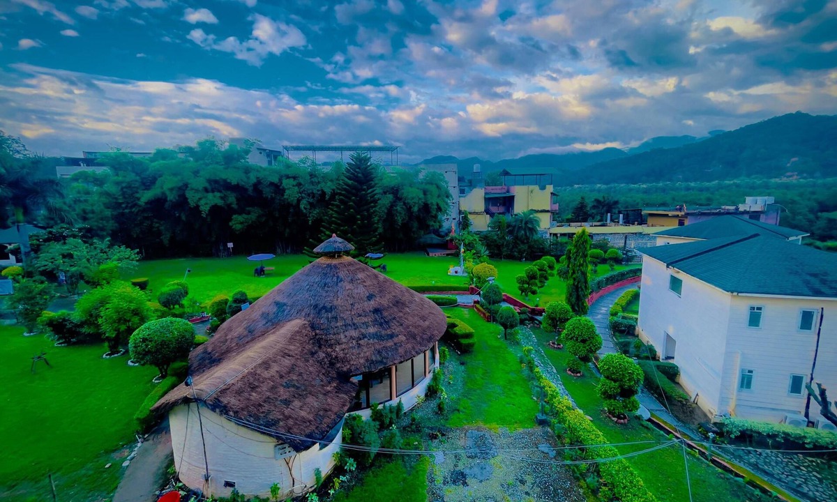 Dhikuli Resort | Lemonwood Riverside Premium Resort