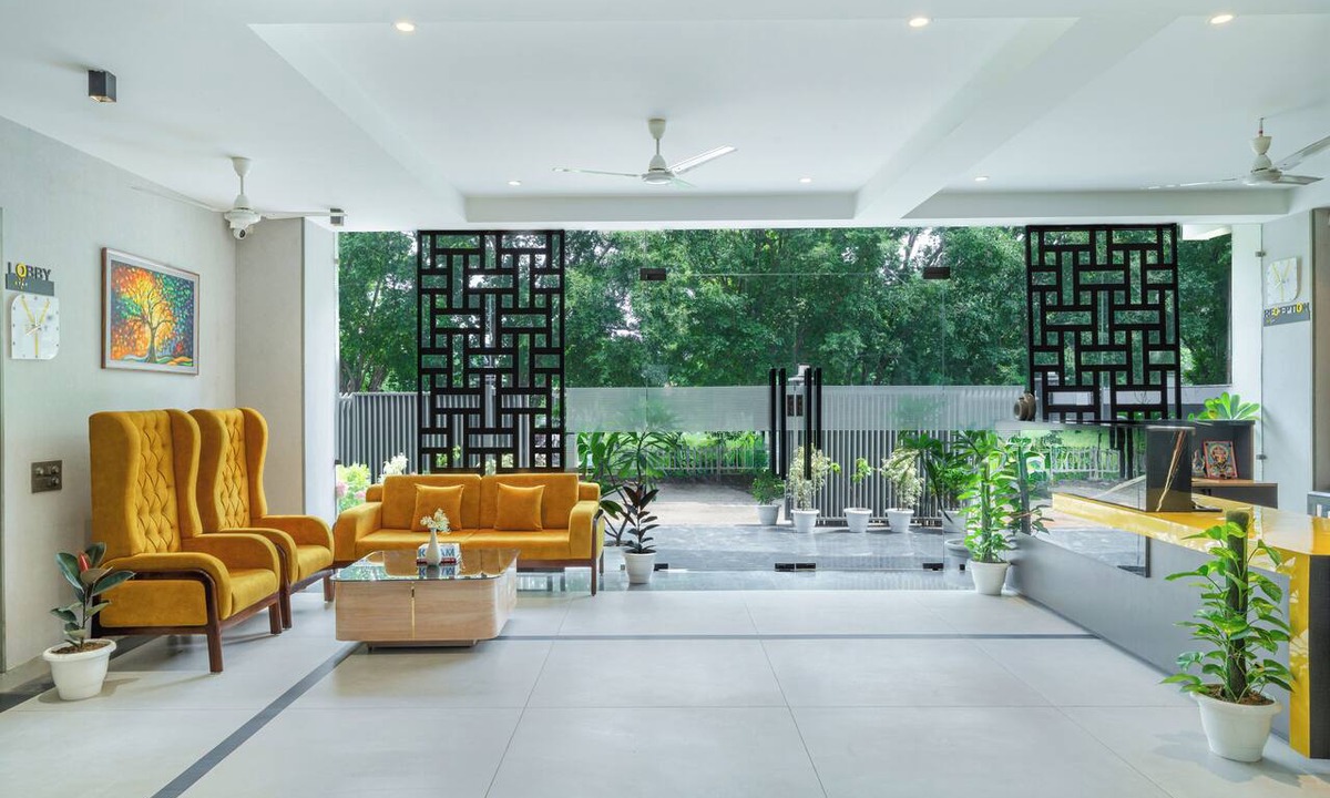 Greater Noida Hotel | Lime Tree Hotel & Stays Greater Noida Nearby India Expo Centre & Mart