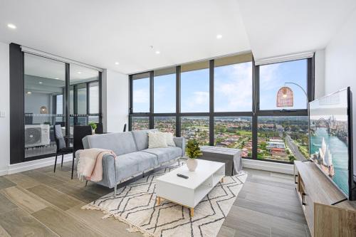 Liverpool Apartment | Liverpool Brand new 2 Bedroom APT View & Parking