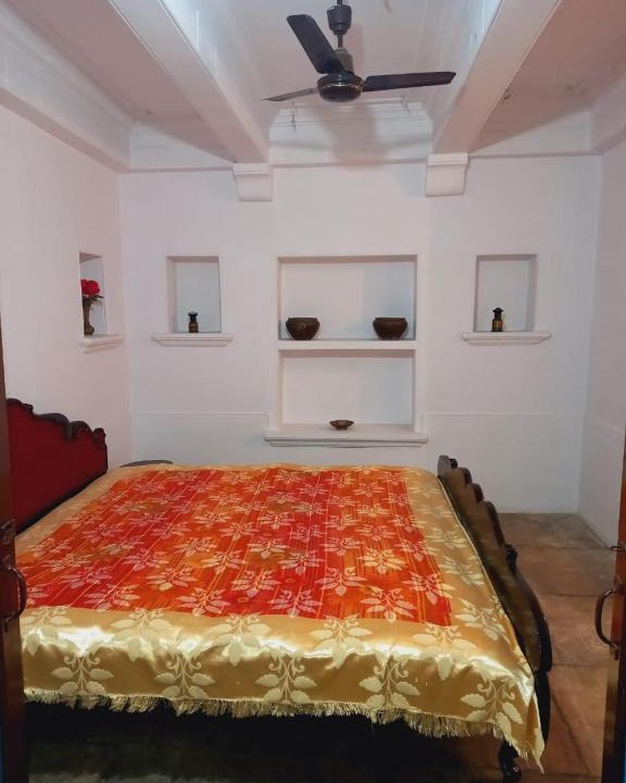 Udaipur City Centre House | Lotus paying guest house