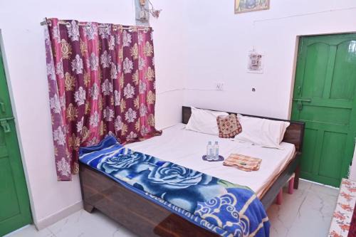 Faizabad House | Luv Kush stays call now -75659-24844