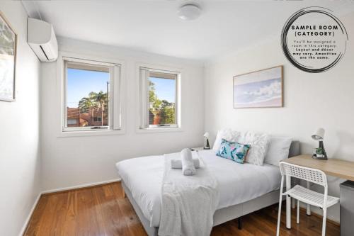 Panania House | Luxe Double Room in Panania - Nearby Stations & Shops - Shared Bathroom