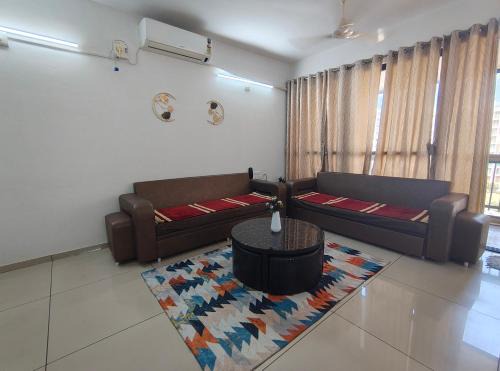 Sayajiganj Apartment | Luxury 3 BHK furnished flat in Vadodara