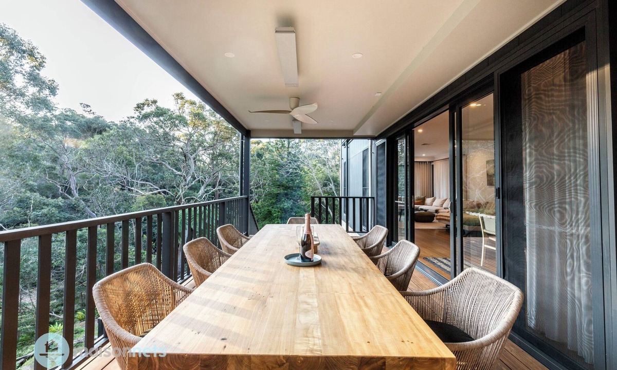 Manly Vale House | Luxury 5 Bedroom House With Aircon & Granny Flat