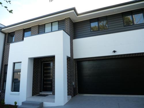 Sutherland House | Luxury 5 Bedroom Townhouse in The Shire