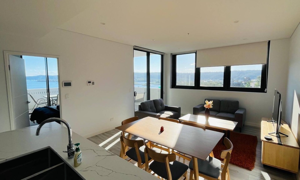 Gosford Apartment | Luxury Central Gosford Apartment. Sweeping water views, pool and secure parking