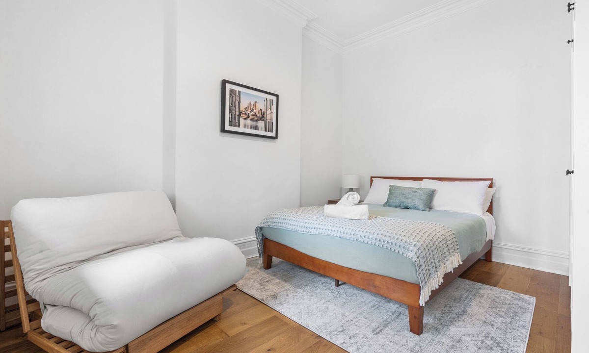 Bondi Junction Cottage | Luxury Renovated Home, Quiet street- Light Modern