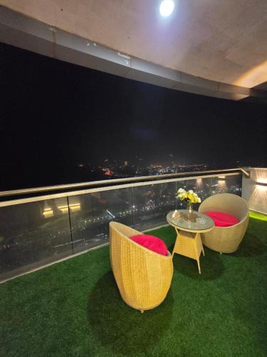 Noida Apartment | Luxury supernova stays