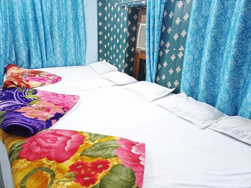 Varanasi House | Maa Tara AC Home Stay