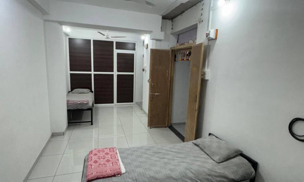 Kolhapur Hotel | Mahayaatri Niwas