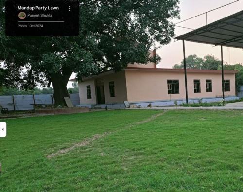 Bindki Bed & Breakfast | Mandap Party Lawn and Resort