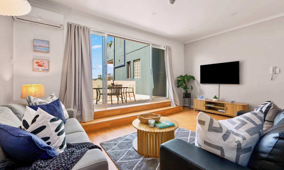 Manly Apartment | Manly Central Loft, a Chic Studio Apartment