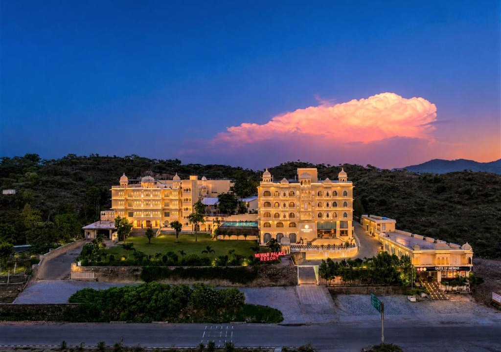 Udaipur District Resort | Mewar Palace Luxury Resort & Private Pool Villas Udaipur