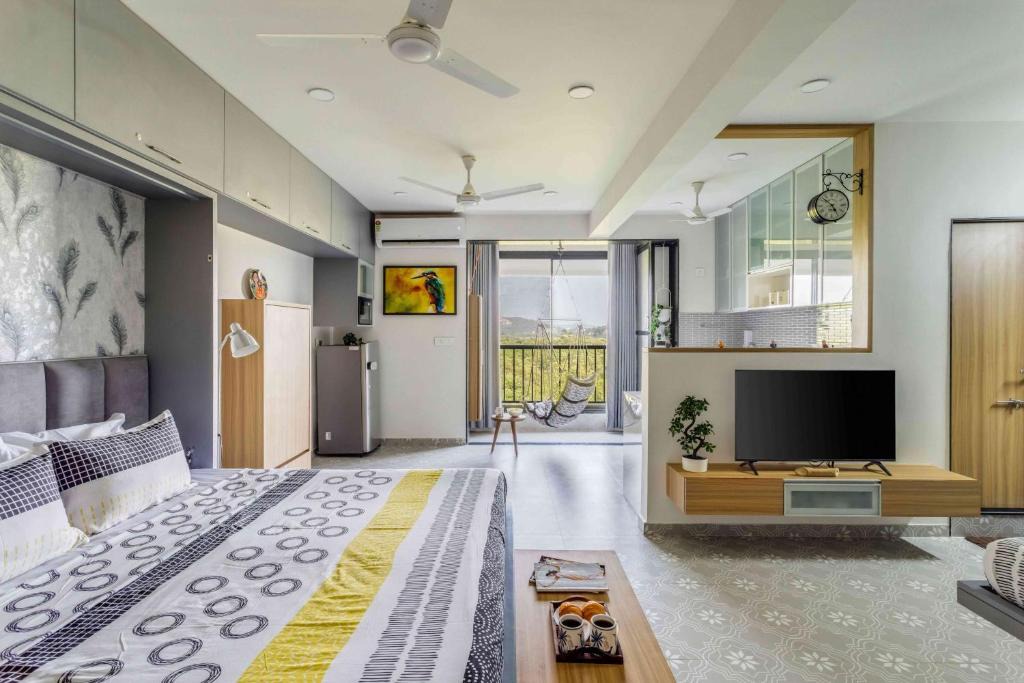 Candolim Apartment | Mini Paradise Apartment by tisyastays