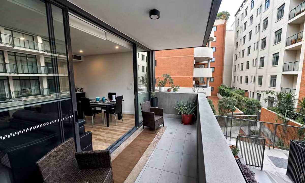 Rockdale Apartment | Modern 2BR2 Apartment Near Train City & Airport