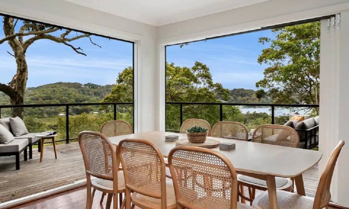 Avalon Beach House | Modern Holiday Home Close to Whale Beach With Stunning Views of Pittwater