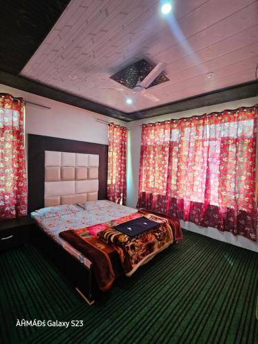 Srinagar House | Moonlight Homestay
