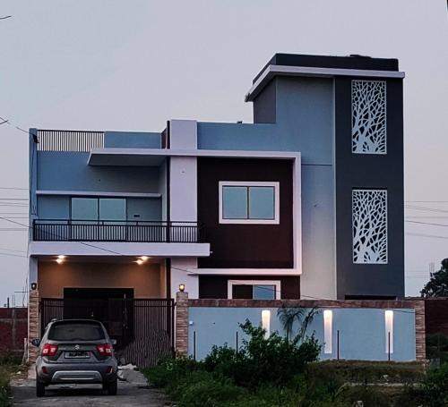 Jabalpur House | MosesVilla