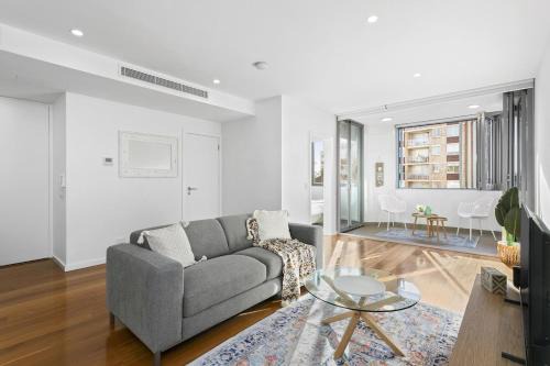 Mosman Apartment | Mosman moments - Contemporary laidback living - MOS25