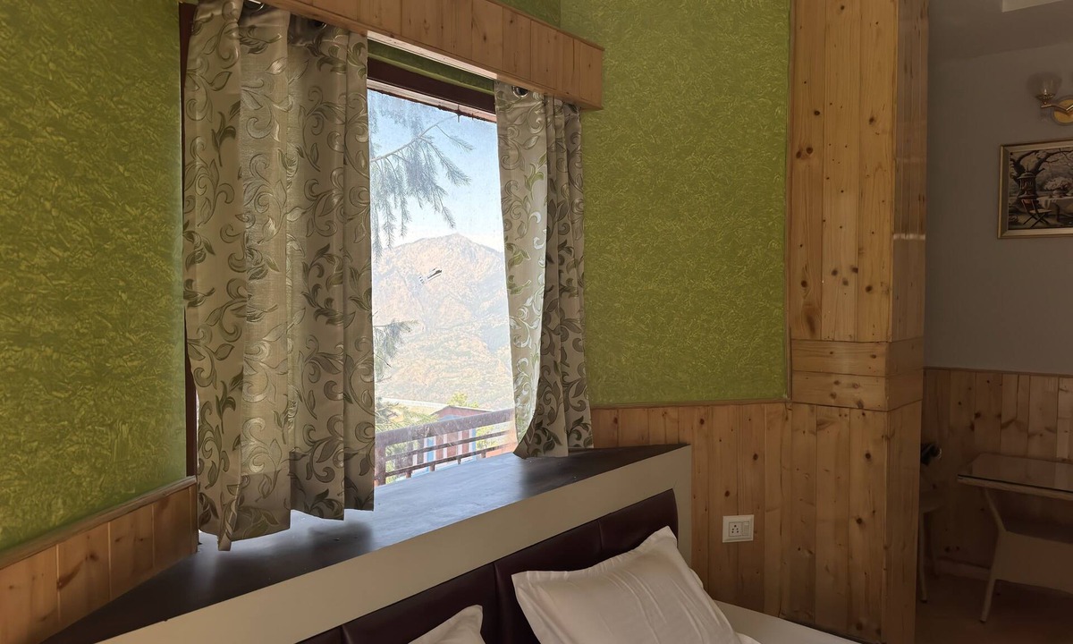 Mashobra Bed & Breakfast | Nature Heaven Homestay