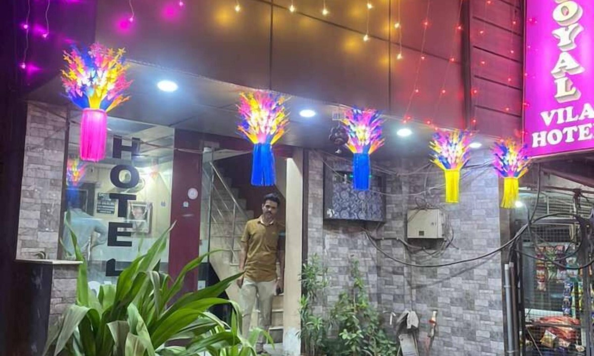 Kanpur Hotel | New Royal Vila Hotel
