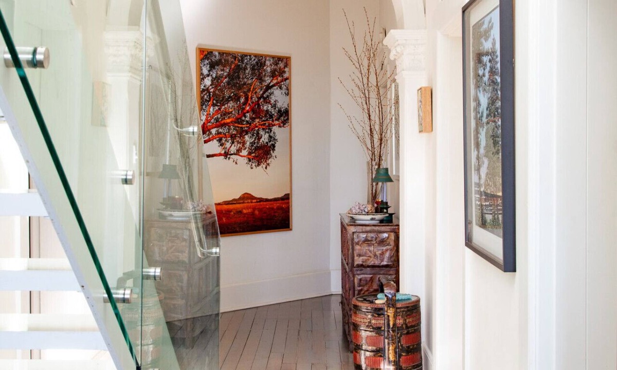 Elizabeth Bay Apartment | New York–Style Apartment by Cobbold & Co