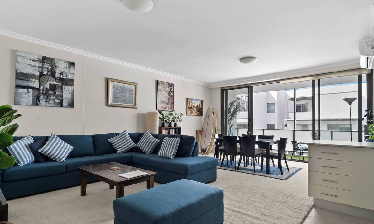 St Peters Apartment | Newtown Outlook Vibrant Parkside Retreat near CBD
