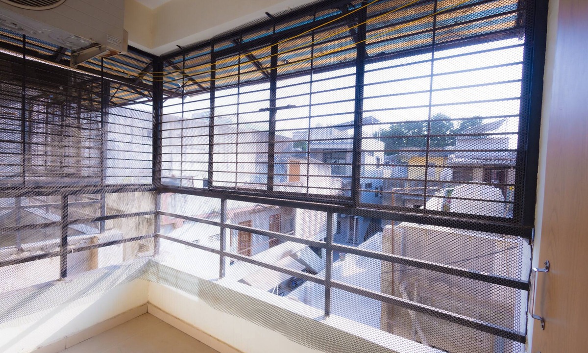Surat Apartment | Nirrtul 202 2BHK Apartment Cozy & Quite