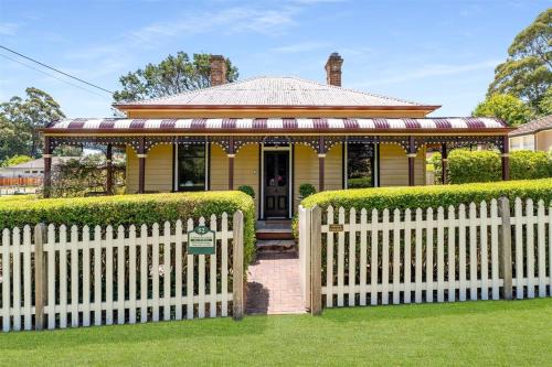 Bowral House | No 52 Bowral - Sir Donald Bradman's Childhood Home