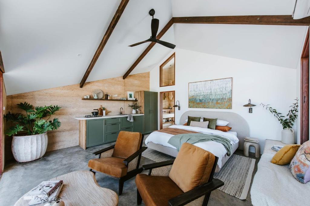 Buckaroo Villa | Oak Studio at Kavillo