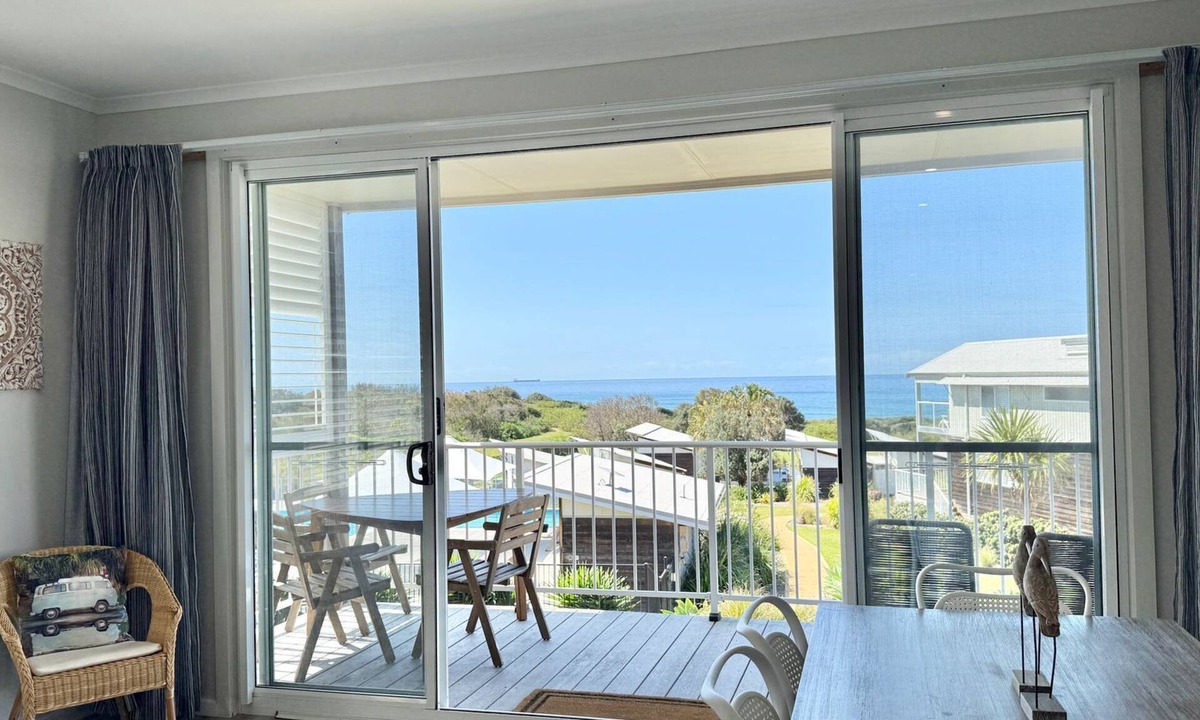 Caves Beach Villa | Ocean Mist at Caves Beach Villas