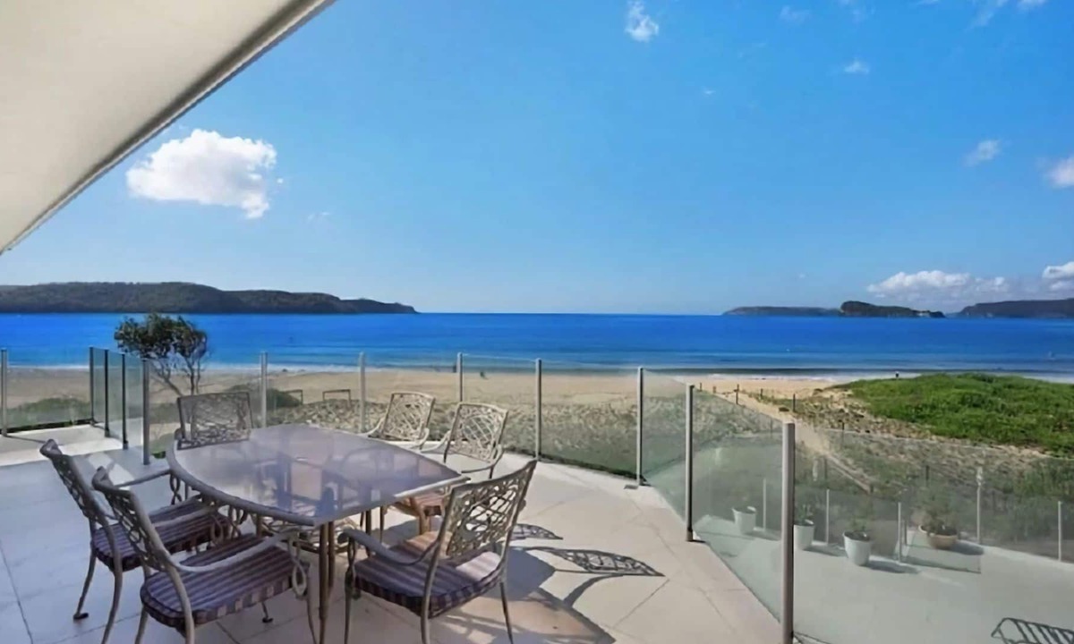 Umina Beach Apartment | Ocean View on the Esplanade